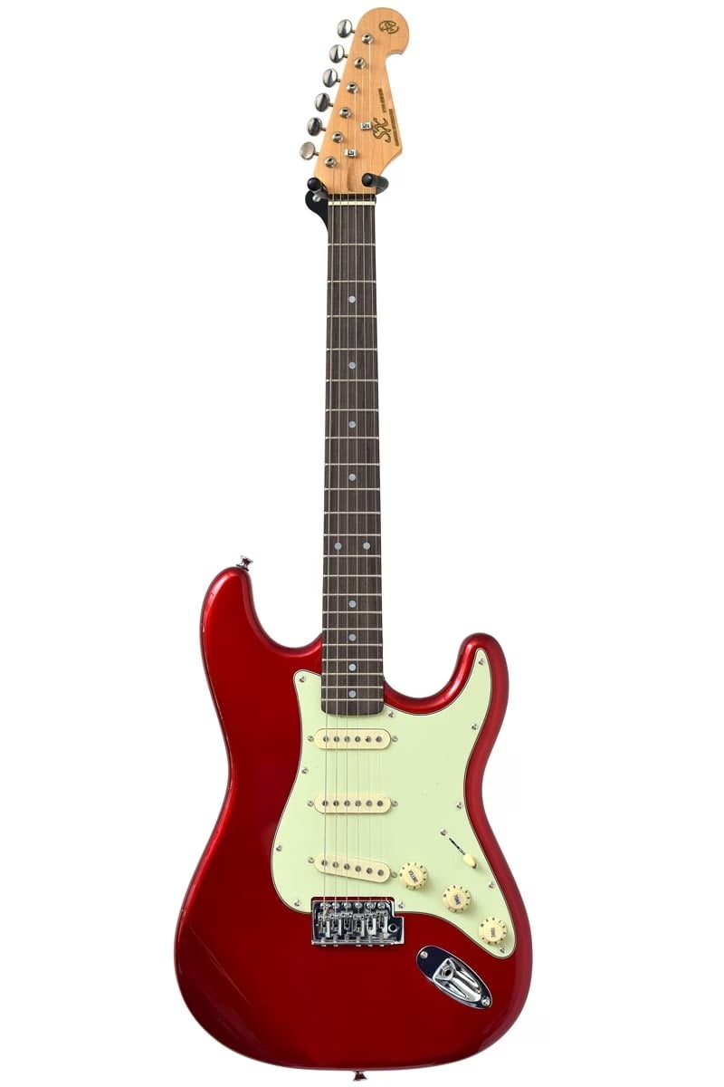  Guitarra SX Strato c/capa SST-62 - COR: CAR(Candy Apple Red)